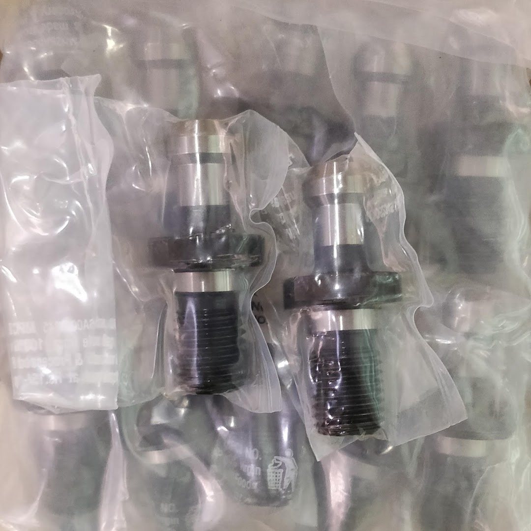 BT50 pull studs retention knobs in factory-sealed packs at RK ENGINEERING Arumbakkam Chennai